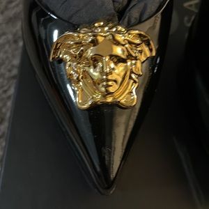 Versace DSR384S D2VCE Black High Heel Palazzo Pumps Shoes Size 40